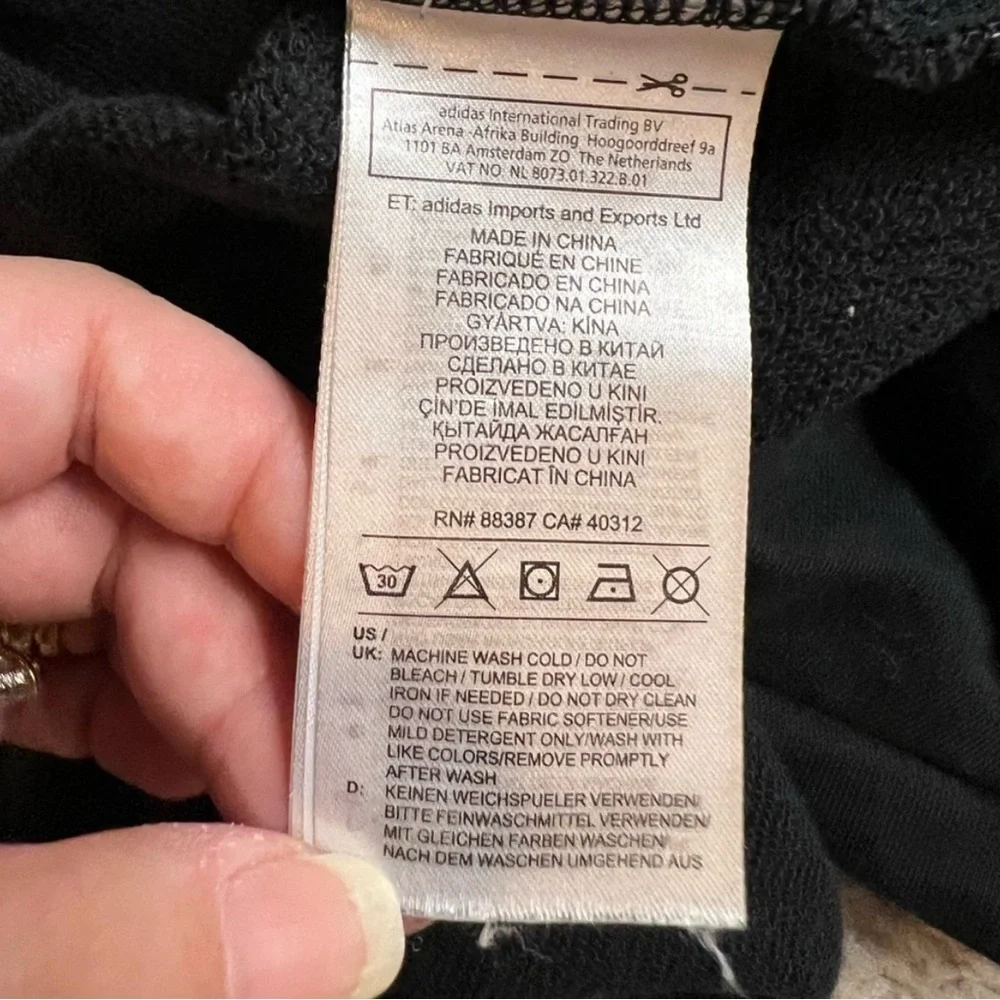 Adidas - Crewneck Long Sleeve - Size XL - Picture 7 of 9